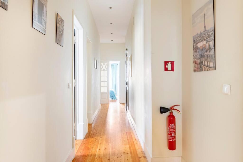 Guest House Bairro Azul Lisboa Екстериор снимка